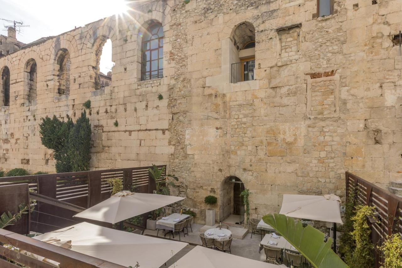 Leonis Restaurant & Rooms Split Exterior photo
